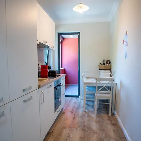 Barrique 33 - Breakfast Delivered & Minibar - Mall Area * Brasov