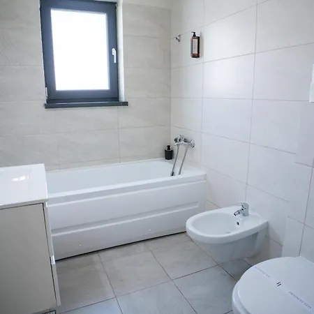 Apartment Barrique 33 - Breakfast Delivered & Minibar - Mall Area Brasov